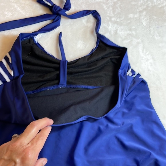 Halter swimsuit dress - Picture 3 of 5